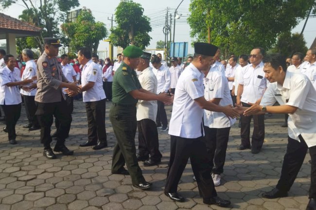 Nuansa Lebaran Jajaran Muspika Kecamatan Trucuk Laksanakan Apel Bersama
