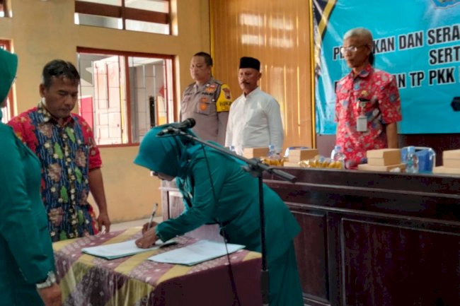 Pelantikan Ketua TPPKK Desa Sabranglor