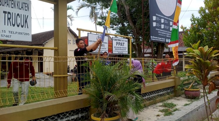 Kegiatan Jum'at Bersih Kecamatan Trucuk