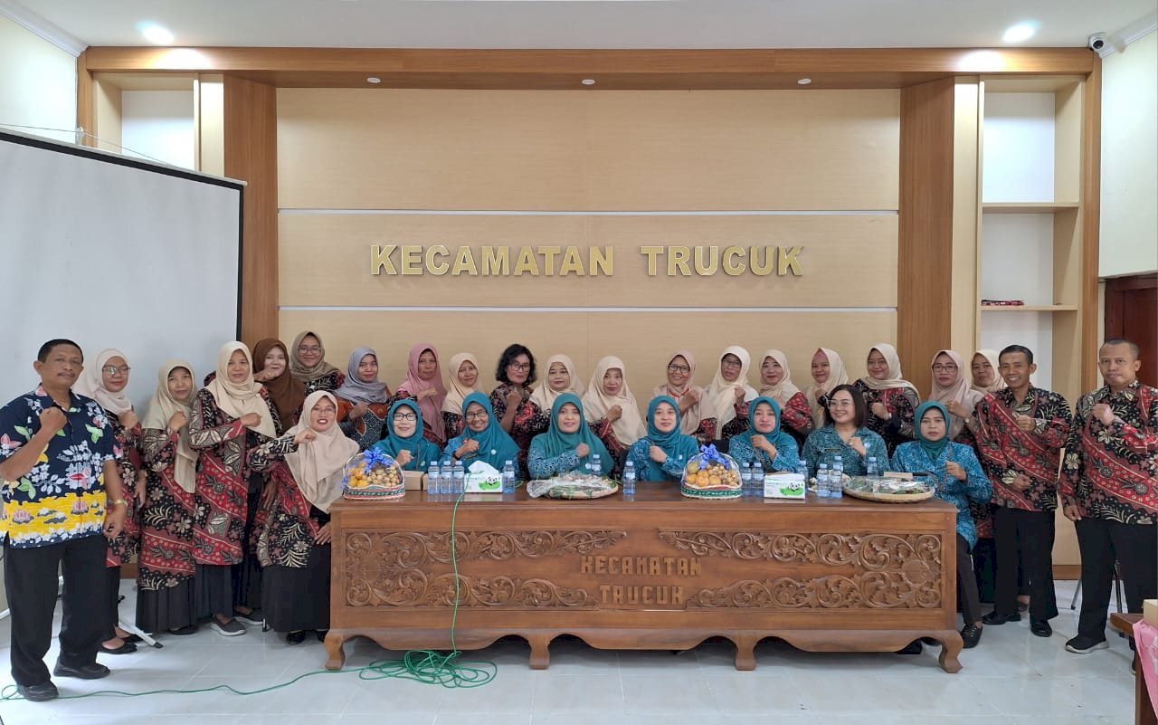 Pembinaan Administrasi PKK dari TP PKK Kabupaten