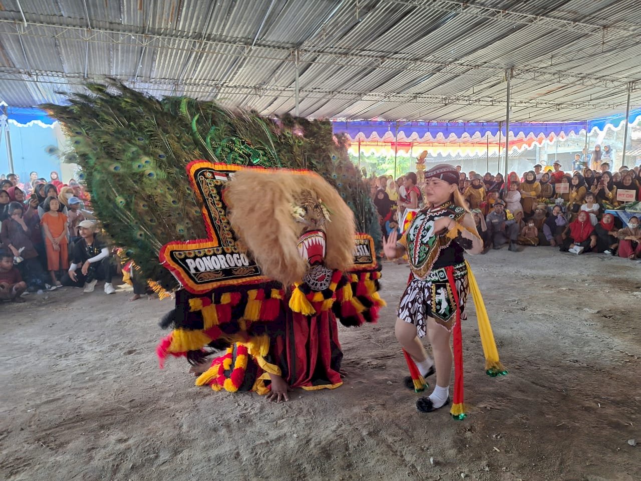 Grebeg Seribu Pincuk Desa Mandong