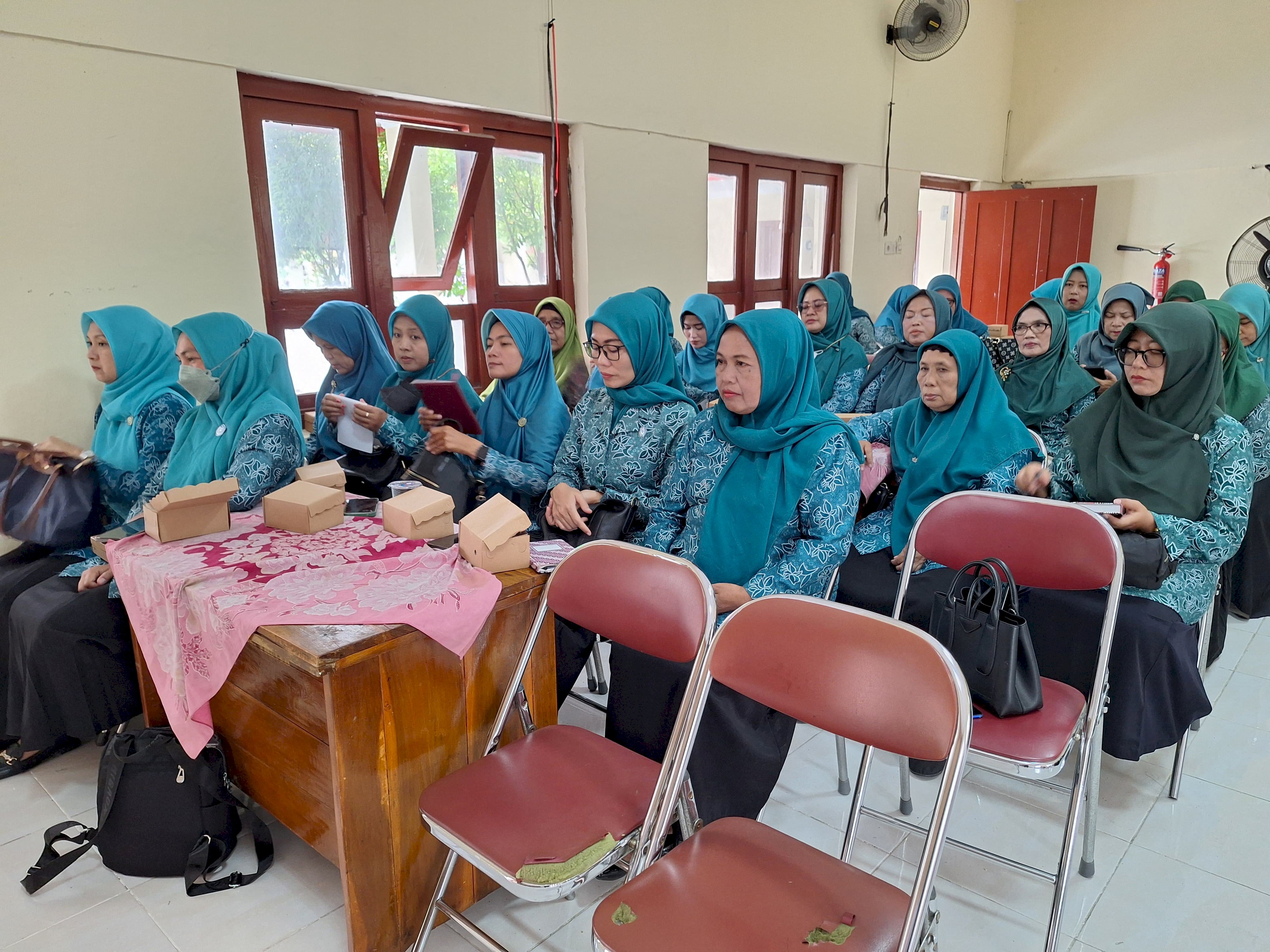 Pertemuan Rutin TP PKK Kecamatan Trucuk