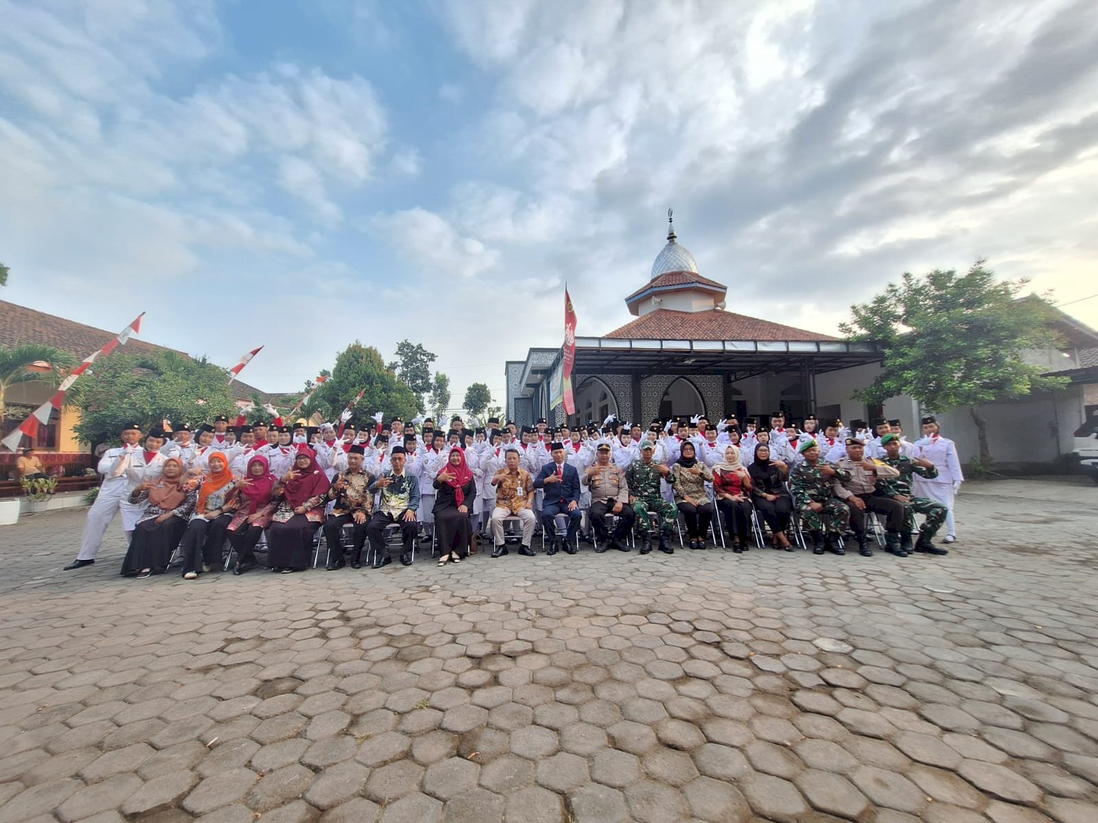 Pengukuhan Paskibra Kecamatan Trucuk