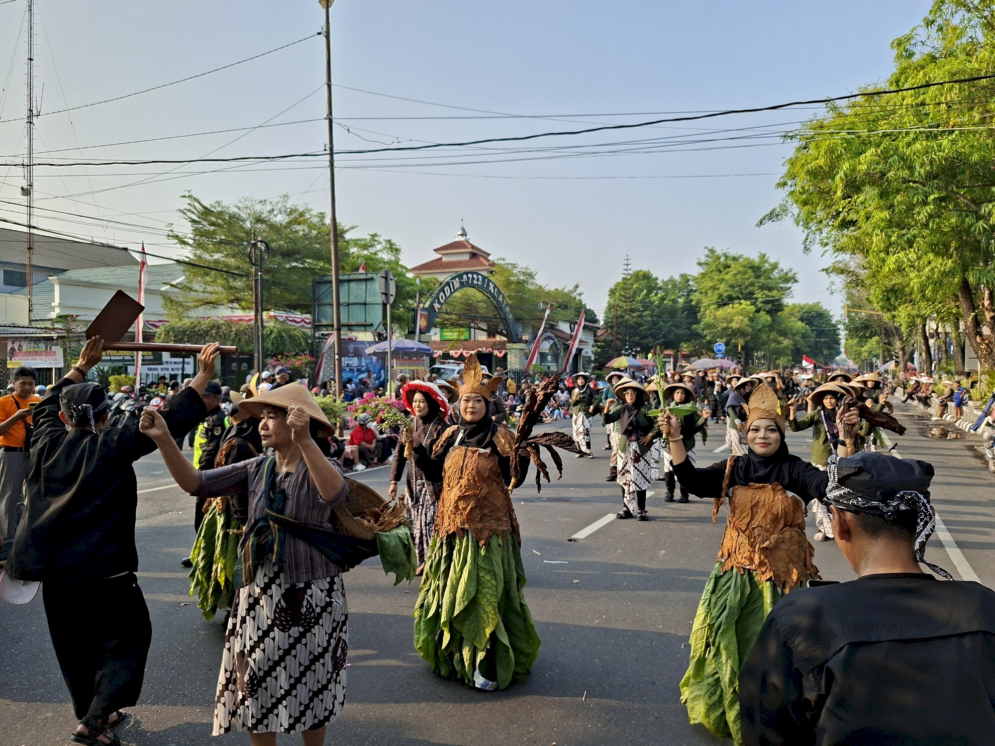 Emas Hijau Tanah Klaten, Kecamatan Trucuk Mengikuti Karnaval Budaya 2026.