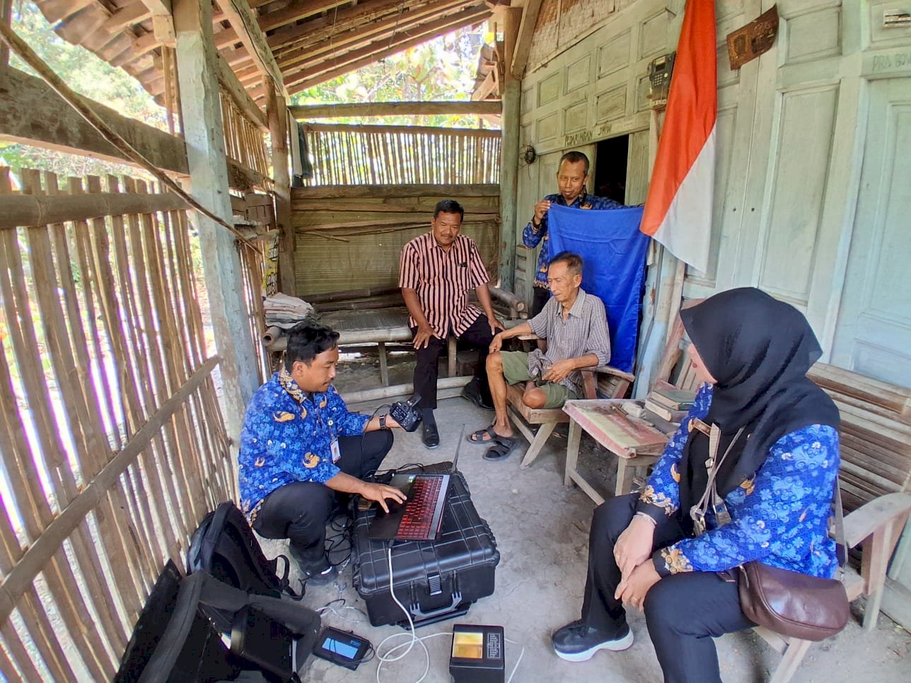Dukcapil Klaten & Kecamatan Trucuk Hadirkan Layanan PELaut BALA yang Ramah Warga Berkebutuhan Khusus