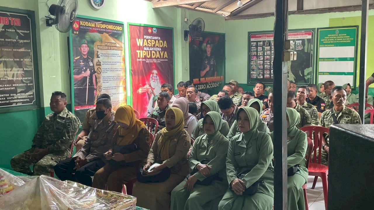 Perkuat Sinergi dan Kebersamaan, Keluarga Besar Kecamatan Trucuk Hadiri Tasyakuran TNI di Koramil