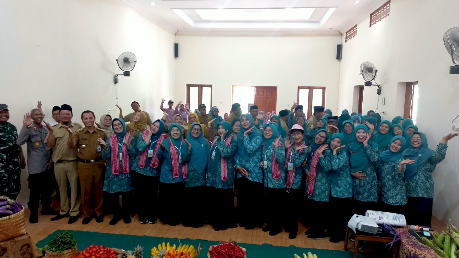 TP PKK Kabupaten Klaten Evaluasi 10 Program Pokok PKK di Desa Kradenan dan Gaden